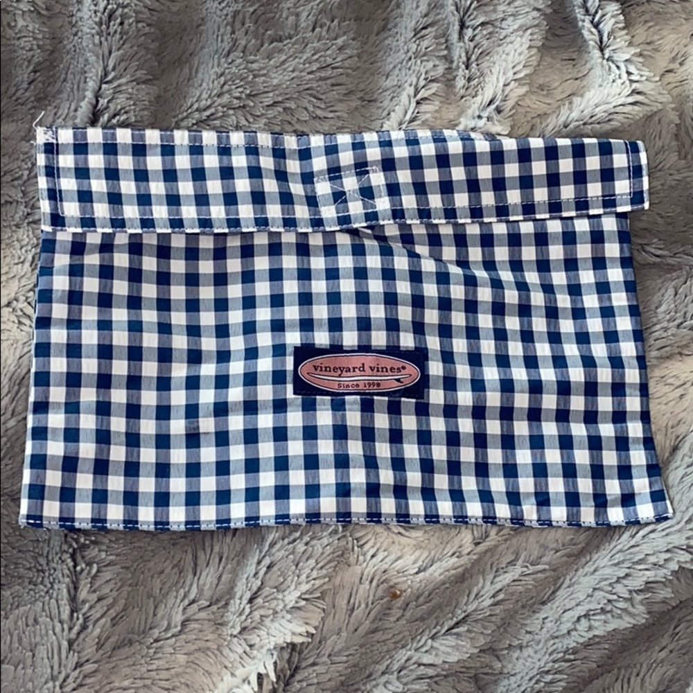 Vineyard Vines Makeup Pouch